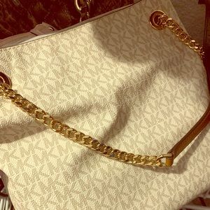 Michael Kors Purse New With Tags